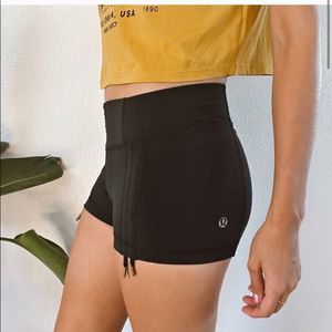 vintage Lululemon black bike shorts